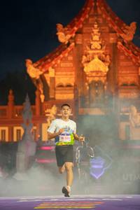 BIB: 333
                            <button type="button" onclick="openModal(22468220)" class="btn btn-primary btn-sm float-right btn-popup" data-toggle="modal" data-target=".modal-high-quality">
                        <i class="fas fa-shopping-cart"></i> Add to Cart
                    </button>
                                            <button type="button" onclick="isThisMe(22468220, true)" class="btn btn-success btn-sm float-right btn-popup btn-isme hidden" data-toggle="tooltip" data-placement="bottom" title="นี่คือรูปของคุณใช่ไหม คลิกที่นี่เพื่อเอาเข้าอัลบั้ม">
                        <i class="fas fa-plus"></i> Add to album
                    </button>
                    <button type="button" onclick="isThisMe(22468220, false)" class="btn btn-warning btn-sm float-right btn-popup btn-isnotme hidden">
                        <i class="fas fa-ban"></i> Remove from album
                    </button>